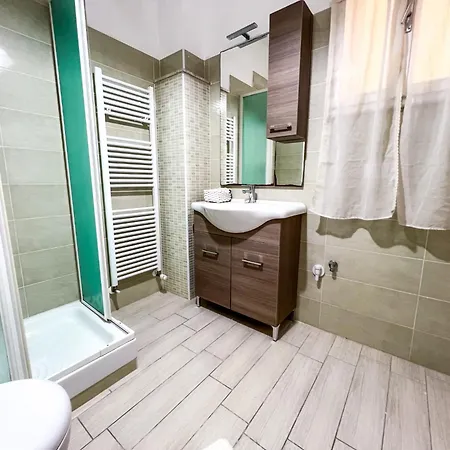 Oslo Apartment, A Pochi Passi Dal Mare Rifa738 Apartment