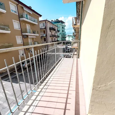 Oslo Apartment, A Pochi Passi Dal Mare Rifa738