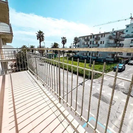 Appartement Oslo Apartment, A Pochi Passi Dal Mare Rifa738