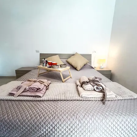 Oslo Apartment, A Pochi Passi Dal Mare Rifa738 Apartment