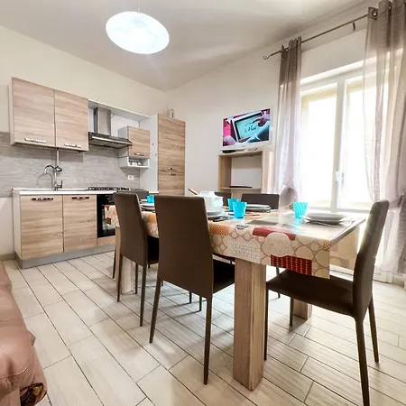 Appartement Oslo Apartment, A Pochi Passi Dal Mare Rifa738 *